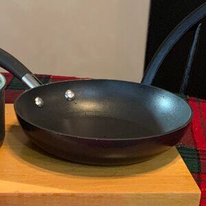 CIRCULON CONTEMPO 8" SKILLET/FRY PAN, HARD ANODIZED NON STICK COOKWARE, BLACK